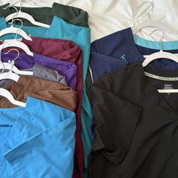 Women’s Scrubs