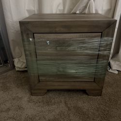 Dresser And Two Nightstands 