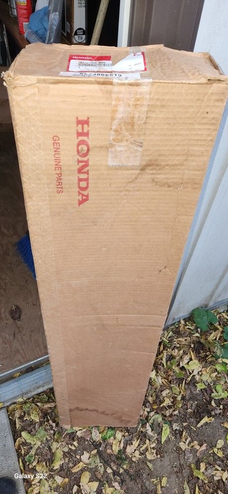 2006-2011 Honda Civic Cowl Grille 74200-SNE-A00