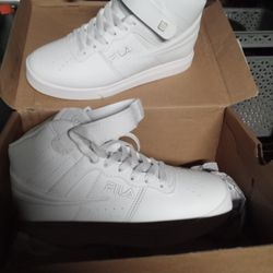 Bran New Size 6 Fila Shoes
