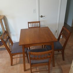 Kitchen Table And Chairs