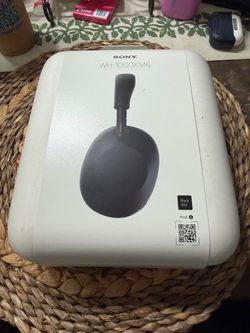 Sony WH-1000XM6 The Best Noise Cancelling Wireless Headphones, Black HD NC Processor QN3, 12 Microphones, Adaptive NC Optimizer, Mastered by Engineers