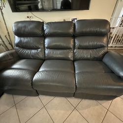 Leather Couch With Electric Recliner 