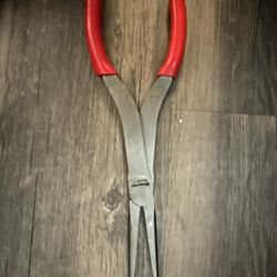 Snap On Long Handle Needle Nose Pliers. 