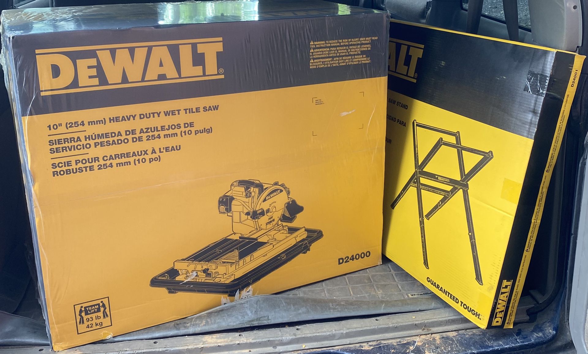 DEWALT 10 in. High Capacity Wet Tile Saw with Stand