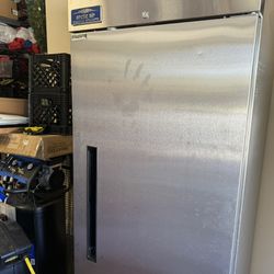 Artic Air Refrigerator 