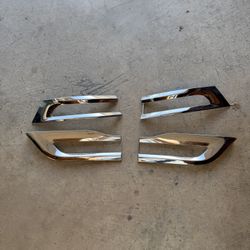 14-18 JEEP GRAND CHEROKEE REAR LEFT & RIGHT SIDE TAIL LIGHT LAMP CHROME BEZEL