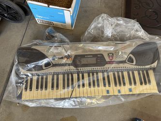Yamaha EZ 20 Key Board