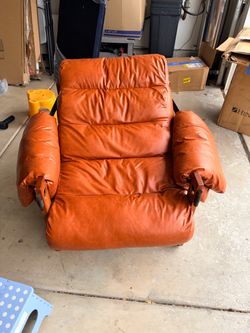 chaise longue
