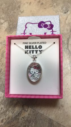 New hello kitty necklace