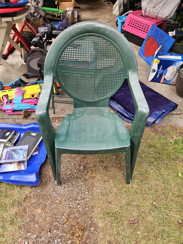 Plastic Green Lawn Chair