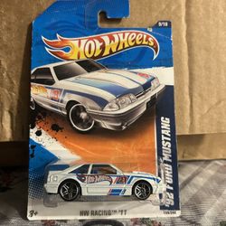 Hot Wheels: 92 Ford Mustang 