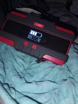 Battery pack with jumpers