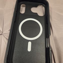 Black Pelican Pelican Voyager Case w/ Holster/Stand, MagSafe for Apple iPhone 17 Pro Max,Black