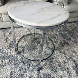 White Marble Top Round End Table New (H25"D22x22") 