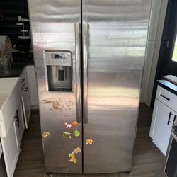 G&E Profile Refrigerator 
