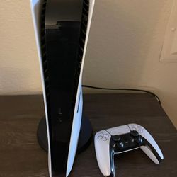 Ps5 W/ 2 Controllers 