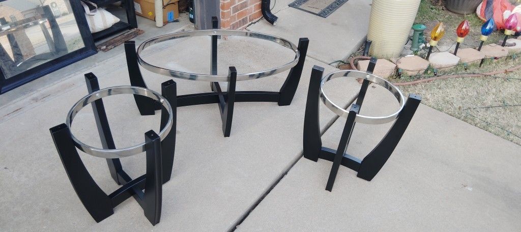 Coffee Table And End Tables With Glass Top