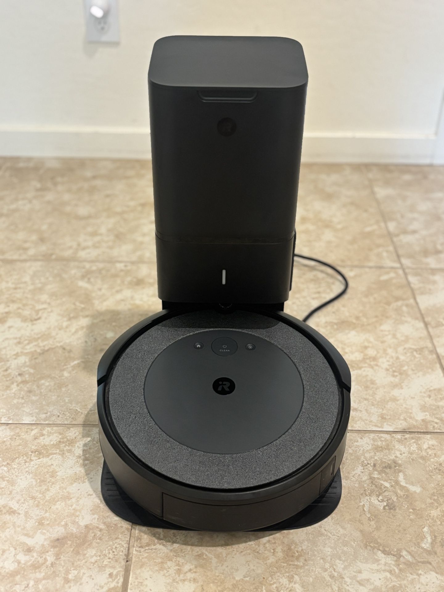 iRobot Roomba i3