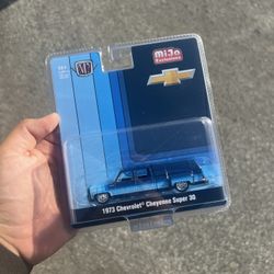 M2 Machines 1973 Chevrolet Cheyenne Super 30 