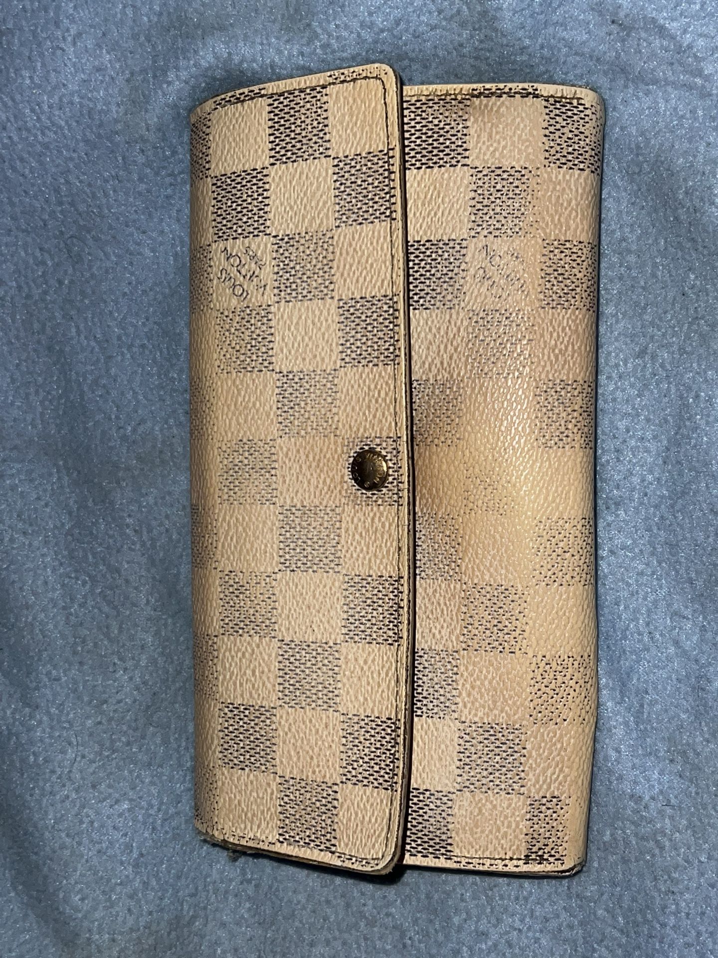 Louis Vuitton Damier Azur wallet