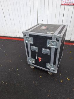 Heavy Duty Rolling Road Case