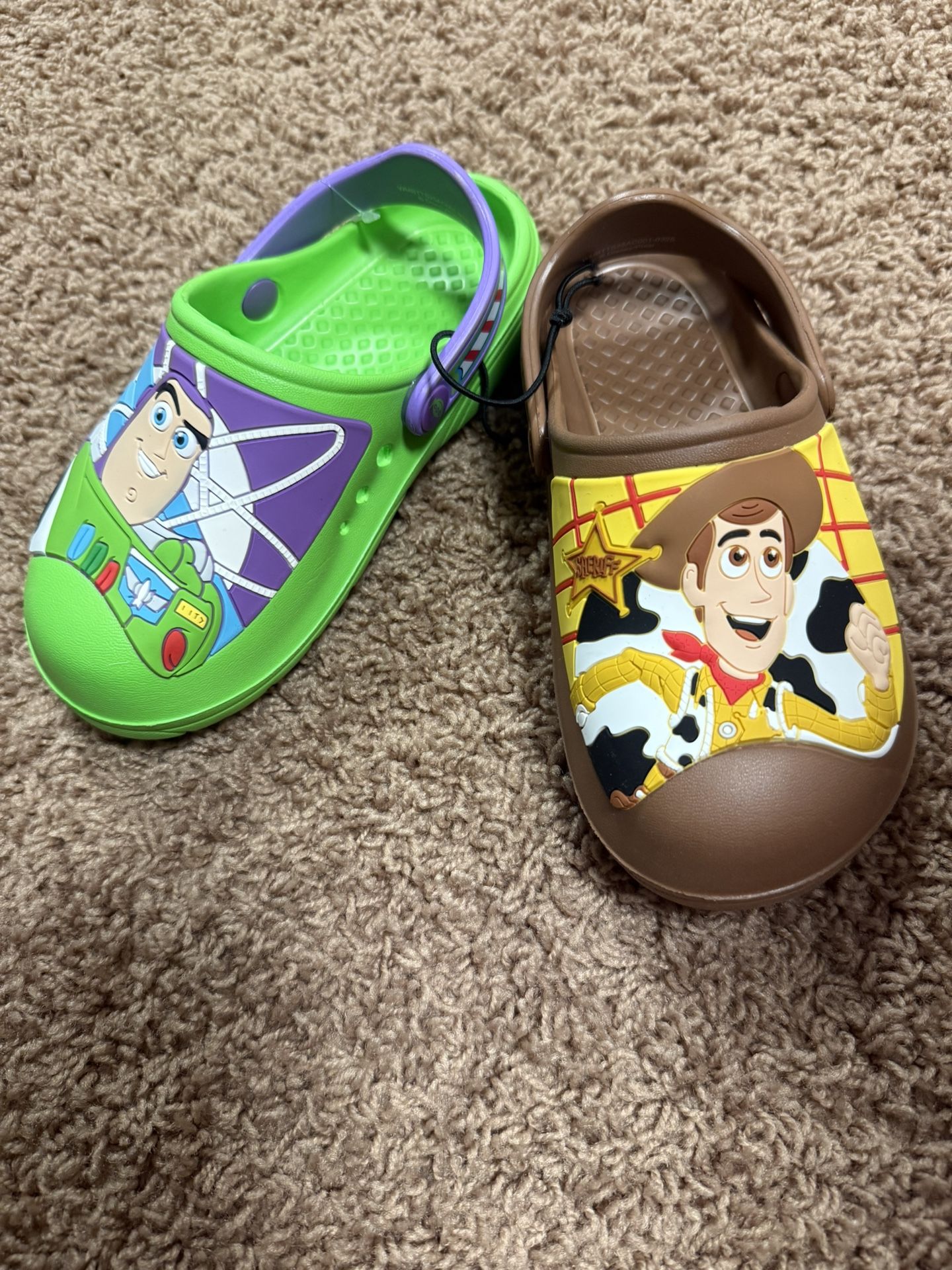 NWOT Disney Pixar Toy Story Toddler Boys Buzz and Woody Clogs size 11-12