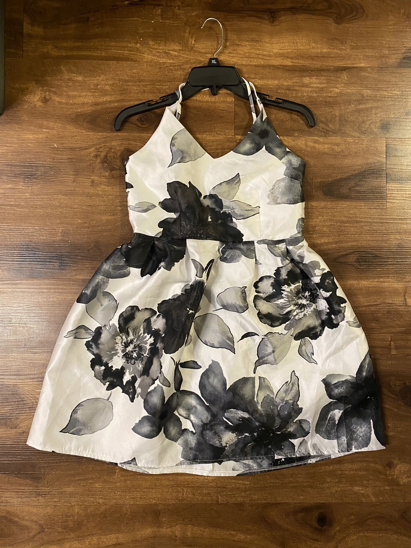 Brand New Woman’s Crystal Doll brand Black and White colored Floral Dress Up For Sale 
