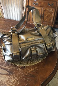 Michael kors gold bronze color m size