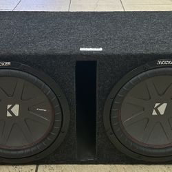 Kicker car audio cabinet with two size 15” 