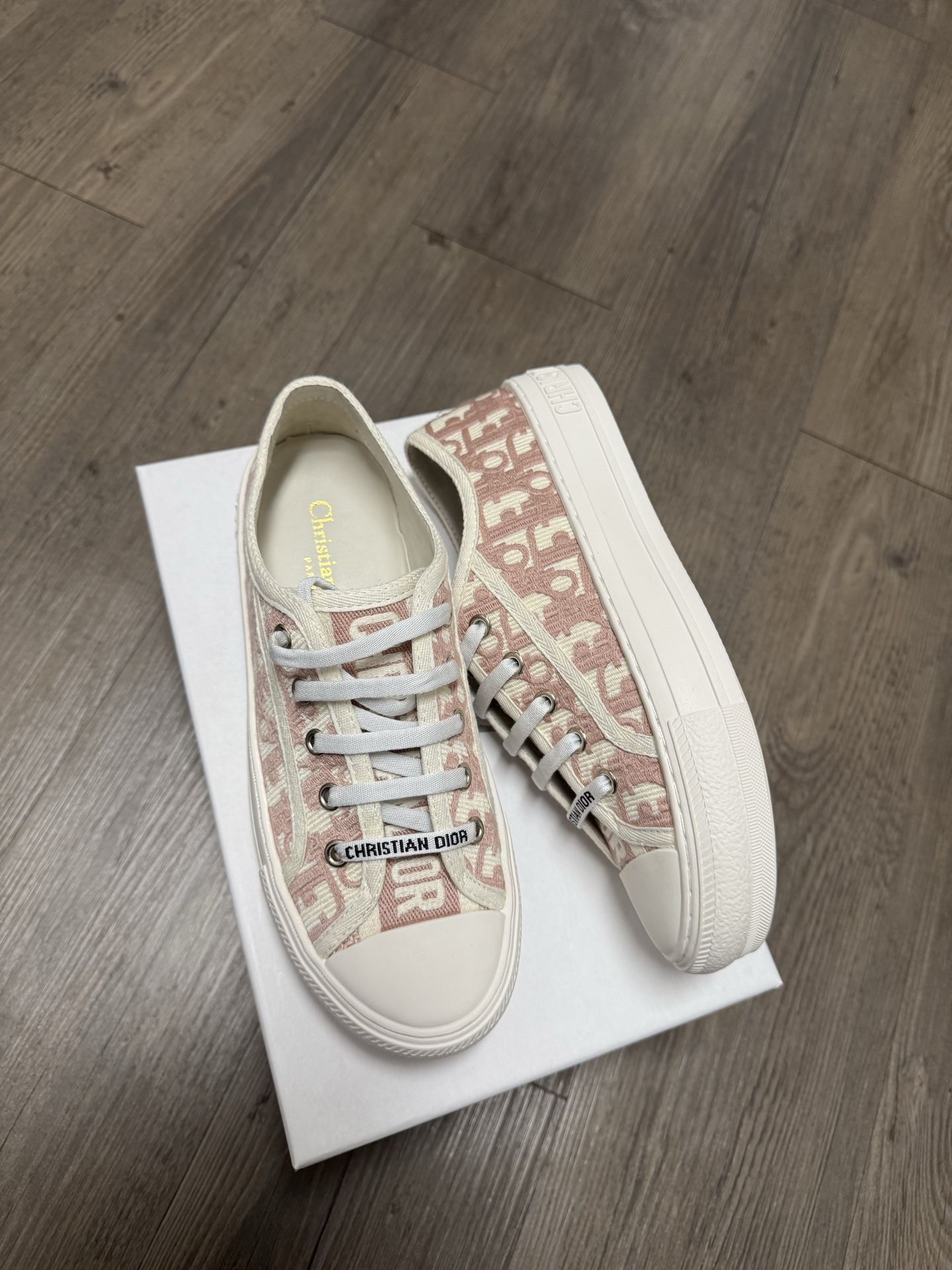 Dior shoes for women’s