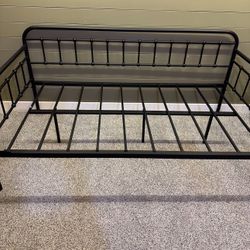 Twin Size Day Bed