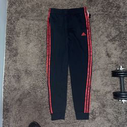 Men Black / Red Adidas Joggers Sz. M