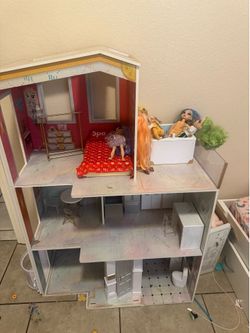 Doll house