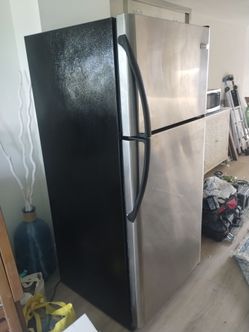 Frigidaire refrigerator