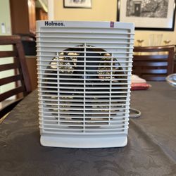 Holmes 1500 Watt Desktop Space Heater