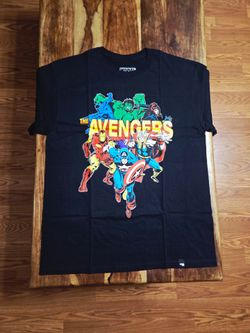 Marvel x Dim Mak "The Avengers" T-Shirt - Black. Size Large