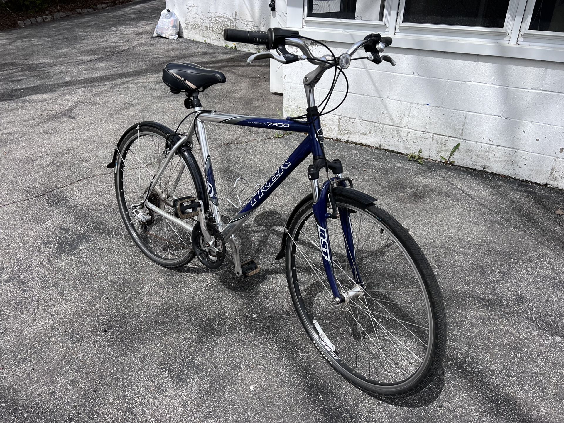 Bike Trek RST 7300 Multitrack for Sale in Worcester MA OfferUp