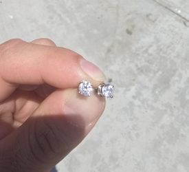 1.3 ct Lab Grown Diamond 💎 Earings 14k Gold
