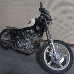 98' YAMAHA VIRAGO 1100cc CHOPPER