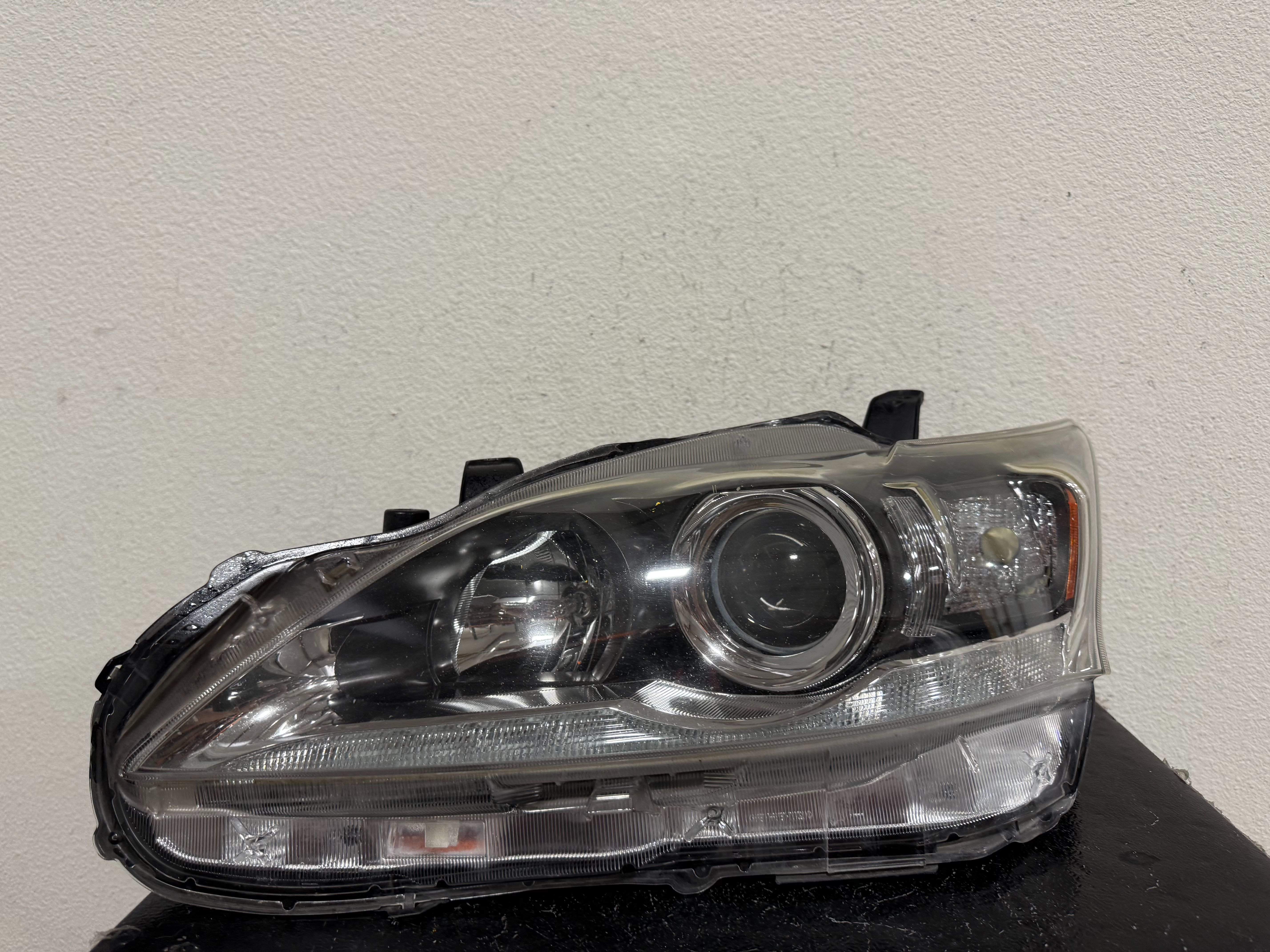 LEXUS CT LEFT HEADLIGHT 2017