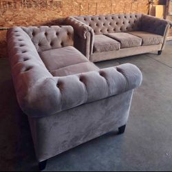 Like New Sofa And Loveseat