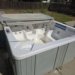 Spa With Jets Dual Motors 5 Seats