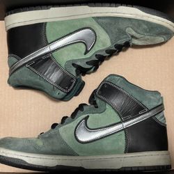 Nike SB Dunk Venom Brut OBO for Sale in Sacramento California OfferUp