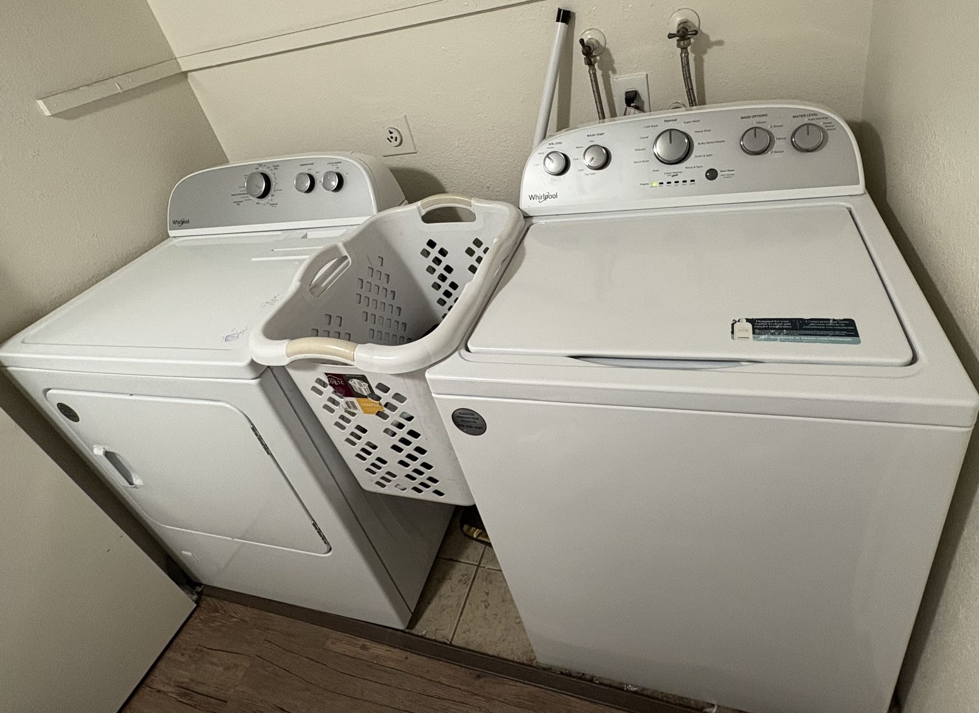 Whirlpool washer and dryer set
