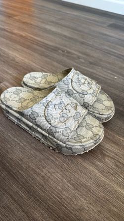 Gucci GG Slides