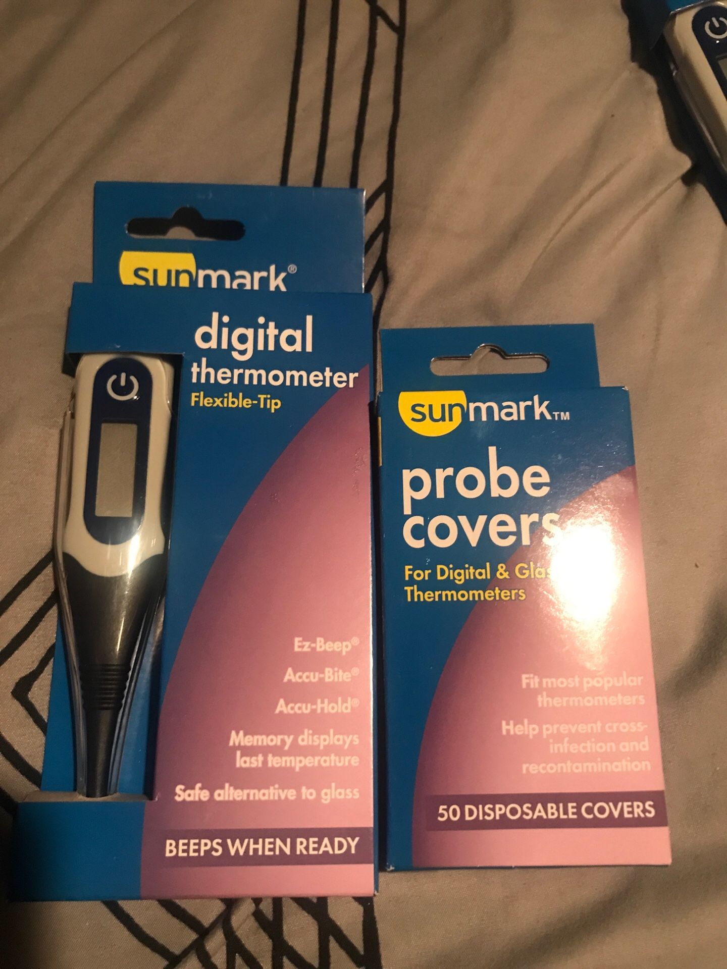 Thermometer and 50 disposable covers