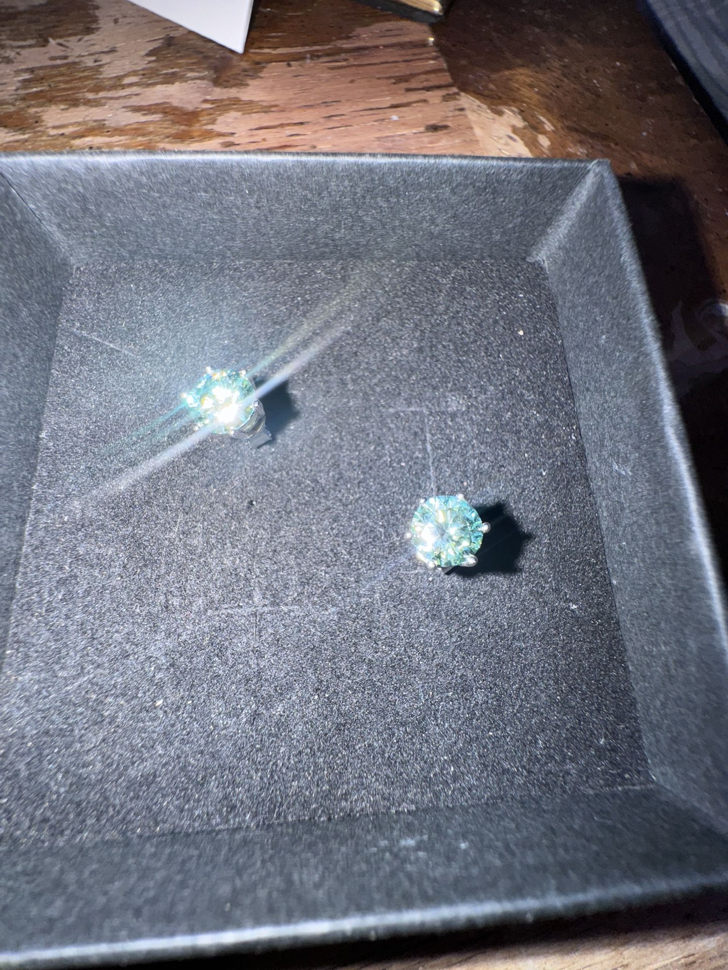 1 Carat VVS Diamond Earrings