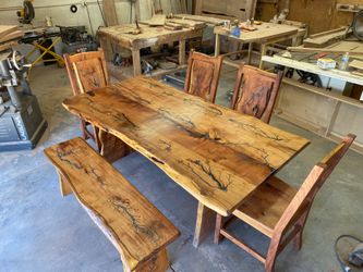 Custom Furniture & Decor
