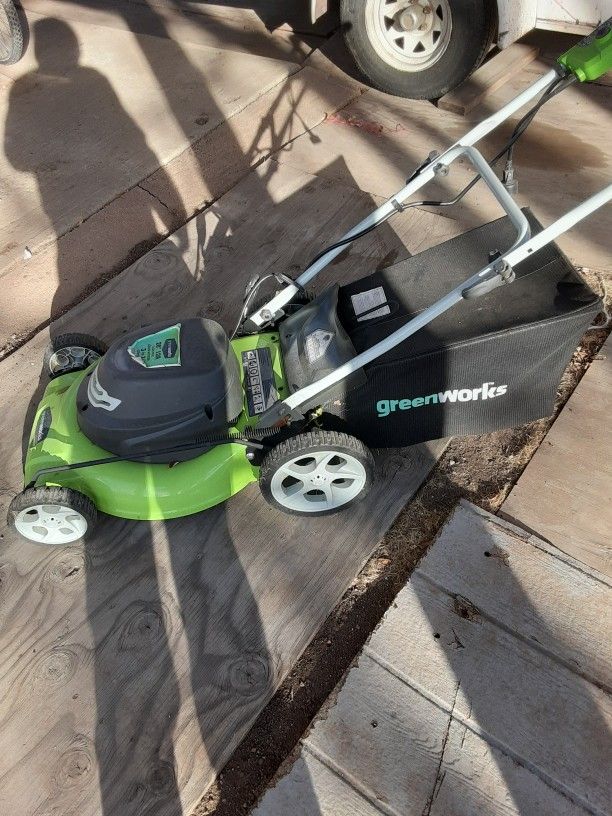 Green Works Lawn Mower